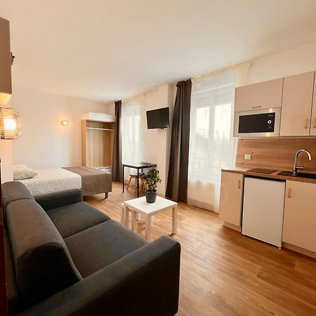 Studio 4 Pers Face Gare Sncf Appart Hotel Le Cygne D4 Bourges Eksteriør billede