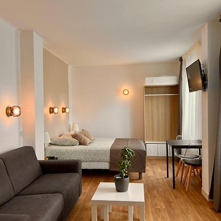 Studio 4 Pers Face Gare Sncf Appart Hotel Le Cygne D4 Bourges Eksteriør billede
